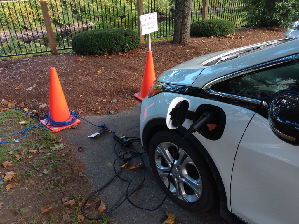 Jack Daniels Motor Inn EV charging parking space