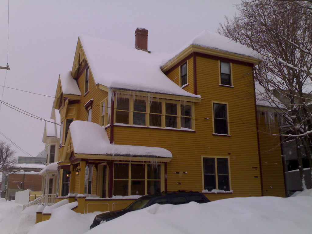 84 Fiztroy Street with Snow