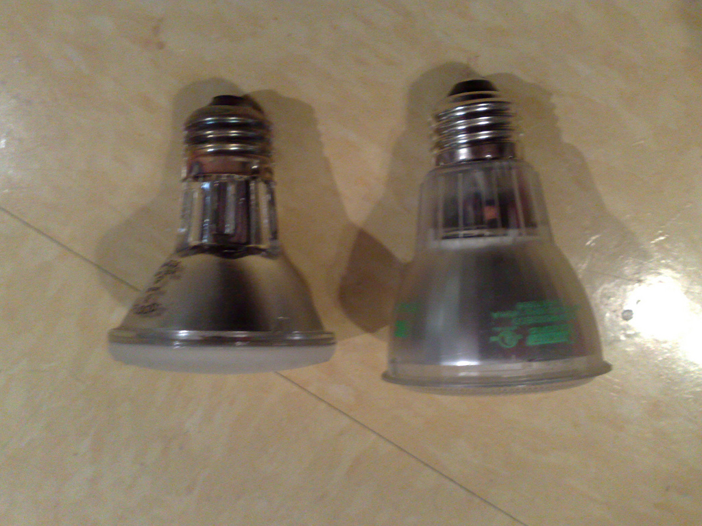 Halogen vs. ECObulbPLUS