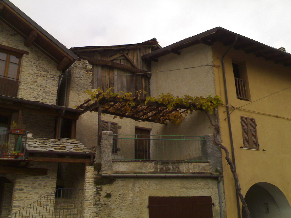 Stone and Wood in Caprauna