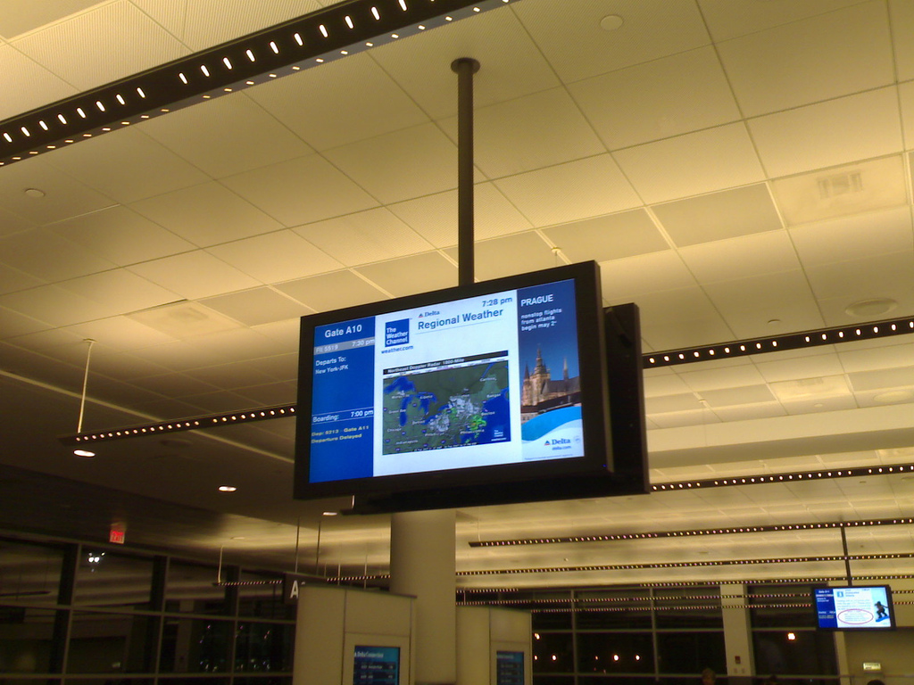 Delta Airlines Info Screen