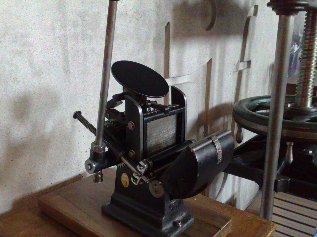 Small Platen Press