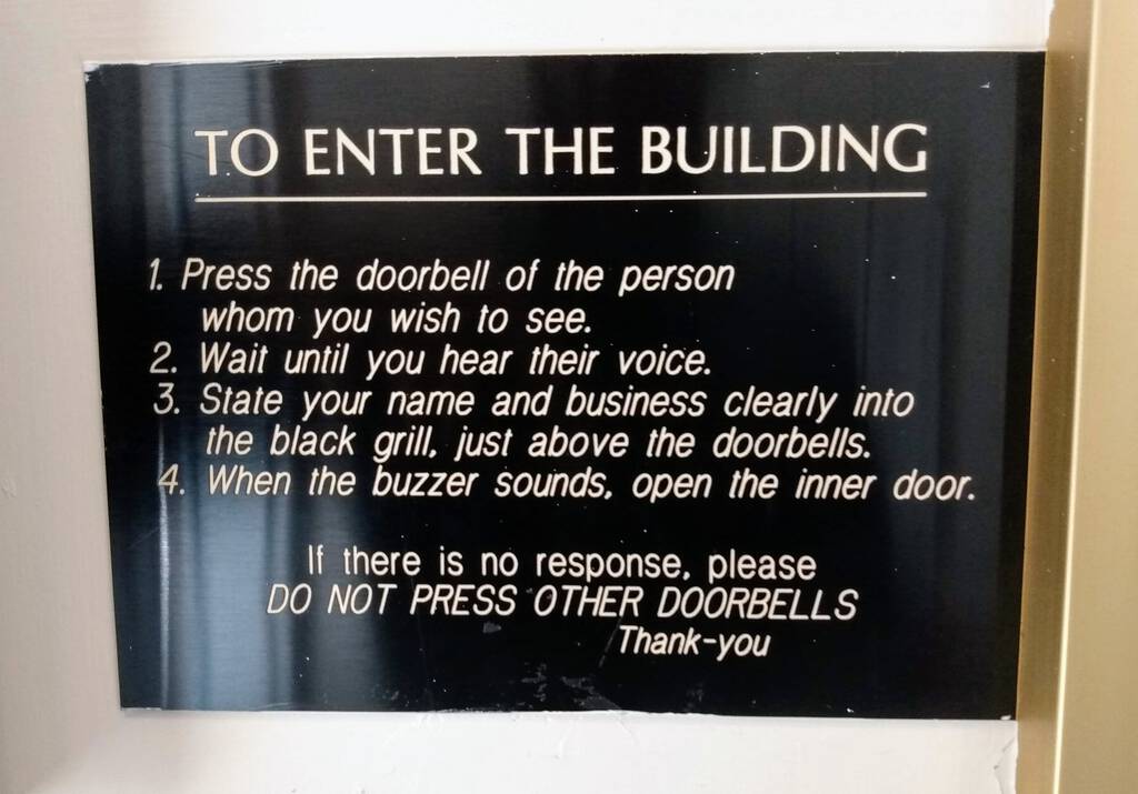 How to use the intercom in an apartment building