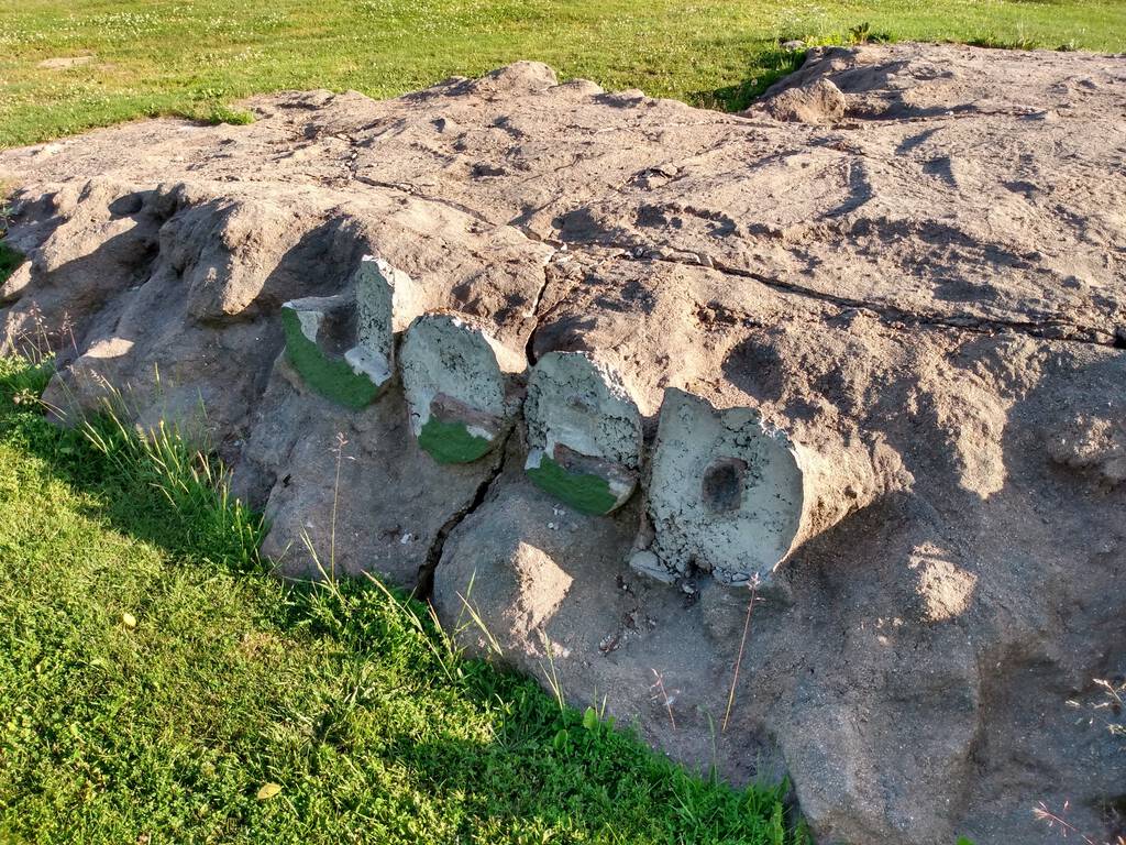 Photo of the Reliable Motors Jeep faux terrain, now crumbling.