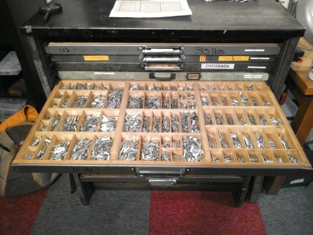 Type Drawer Filled