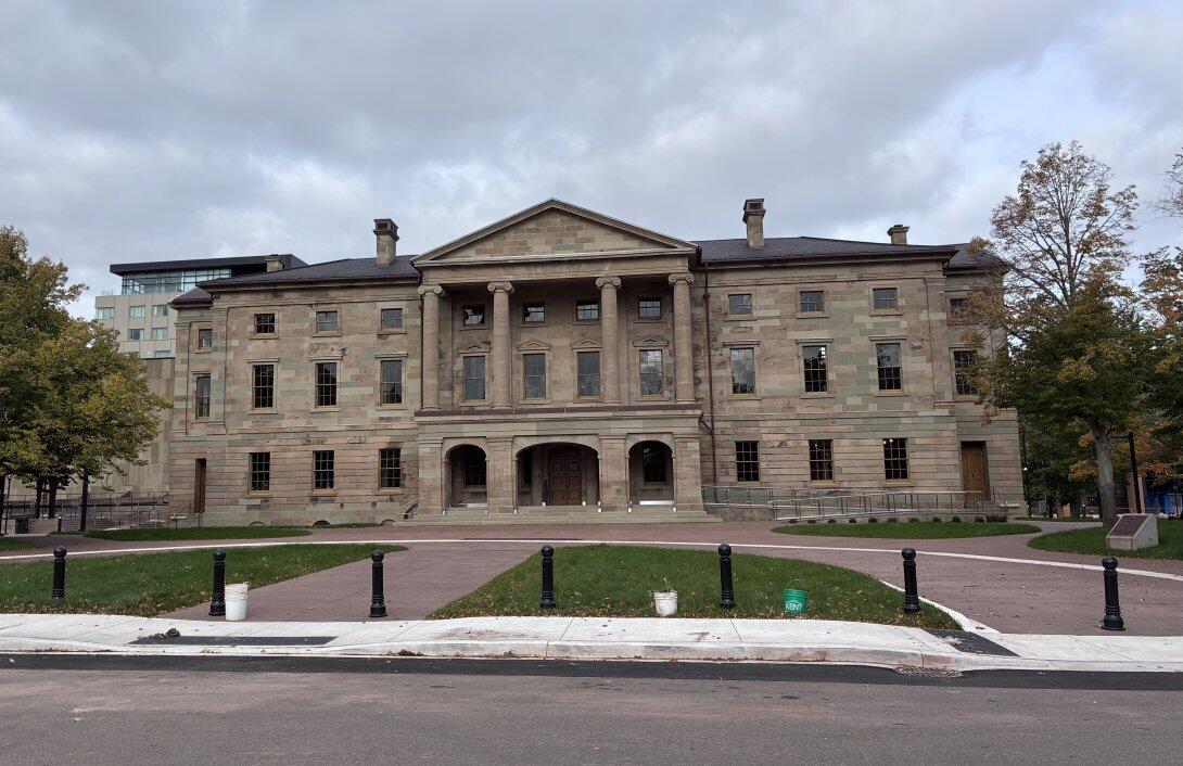 Province House, No Fence